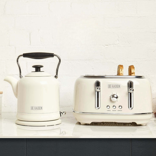 Haden Highclere Bundle Set of Kettle & 4 Slice Toaster Cream