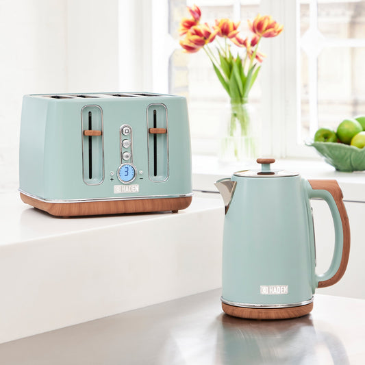 Haden Dorchester Bundle Set of Kettle & 4 Slice Sage