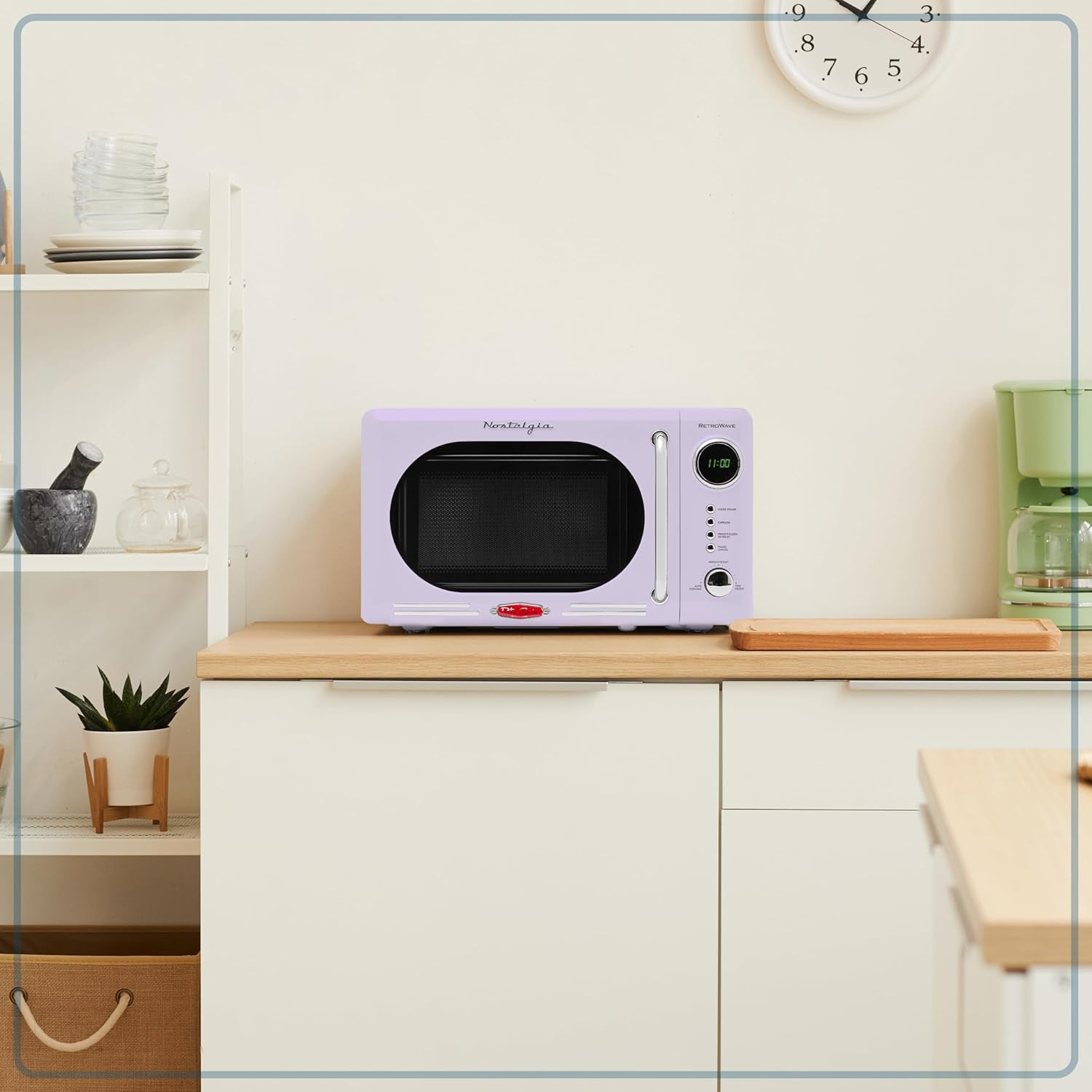 Nostalgia NRMO7LV6A Microwave Oven, 0.7 Cu. Ft, Lavender