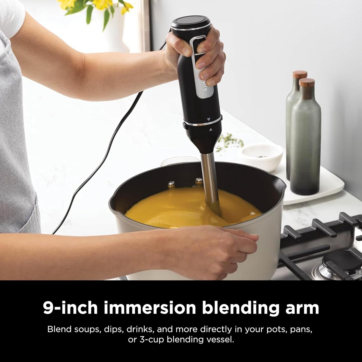 Ninja Hand Mixer, Immersion Blender, Foodi Power Mixer System, 750-Peak-Watt Handheld Emulsion Blender & Electric Hand Mixer Combo with Whisk, Beaters & 3-Cup Blending Vessel,120 Volts, Black CI101