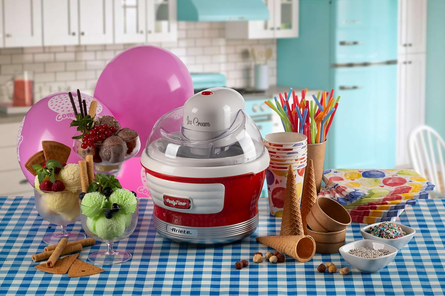 Ariete 643 Ice Cream Maker Party Time, Macchina per Fare Il Gelato, 12W, Capacità 1,5 L, Cestello Estraibile Con Doppio Isolamento, Tempo Preparazione 30 Minuti, Coperchio per Aggiunta Ingredienti,