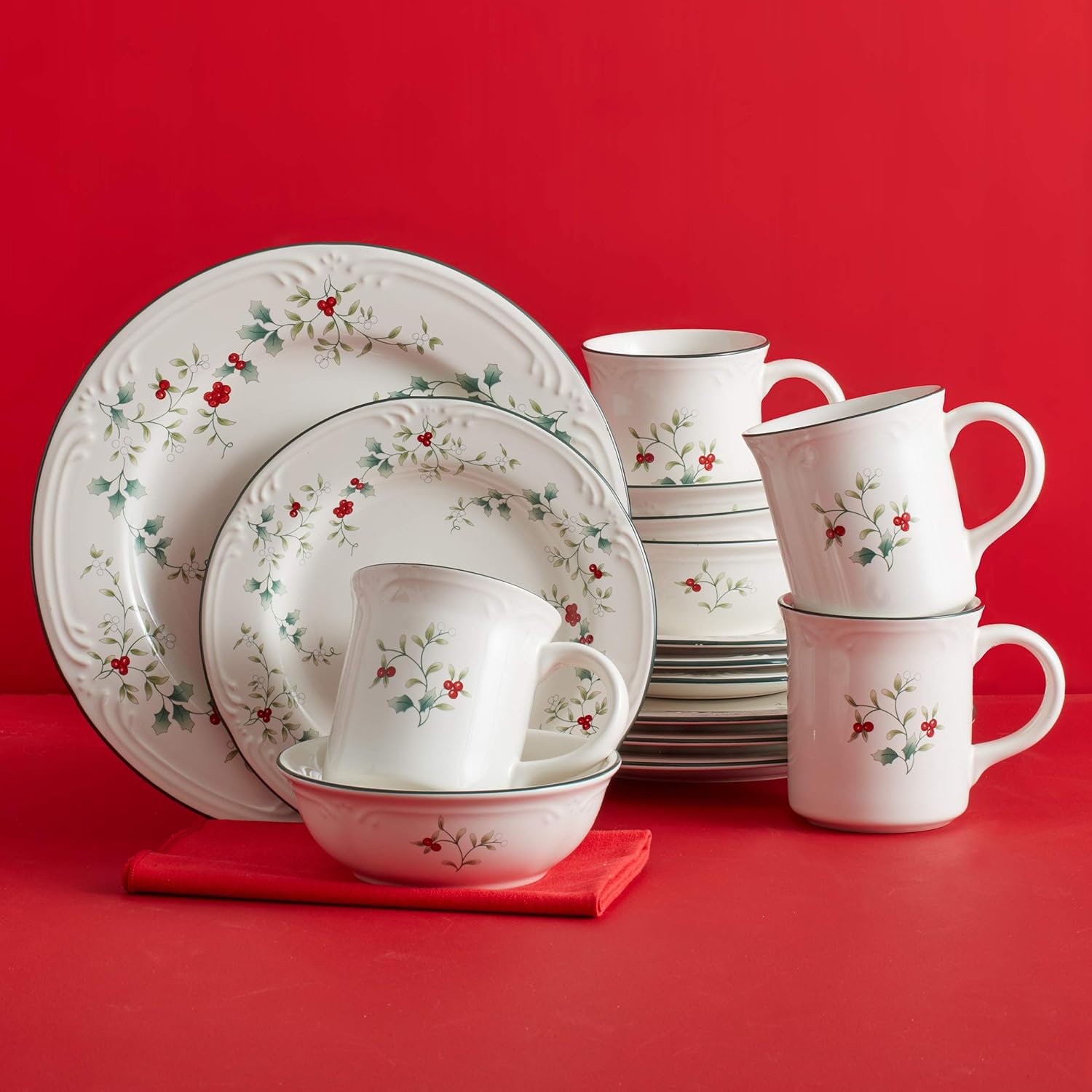 Pfaltzgraff 5072007 Winterberry Holiday 16 Piece Dinnerware Set, Service for 4, White