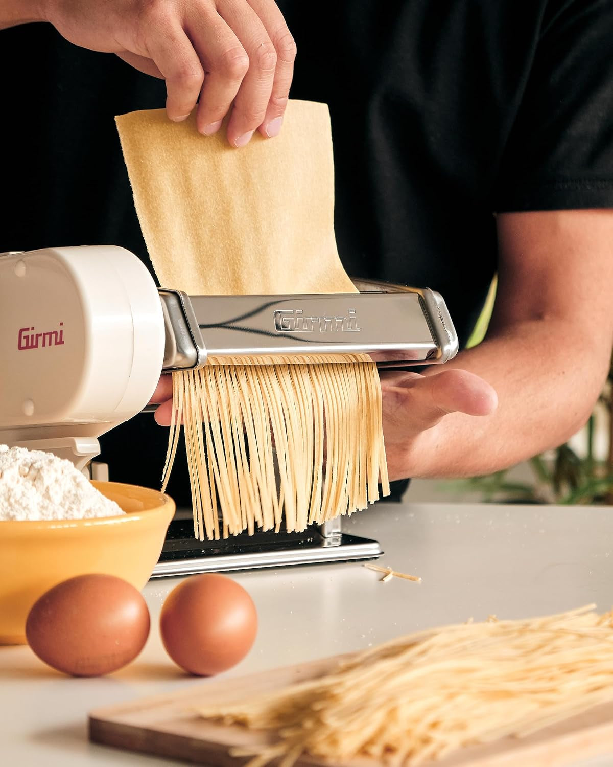 Girmi Electric Pasta Maker Stainless Steel With 5 Pasta Sizes & 2 Operating Speeds 90W