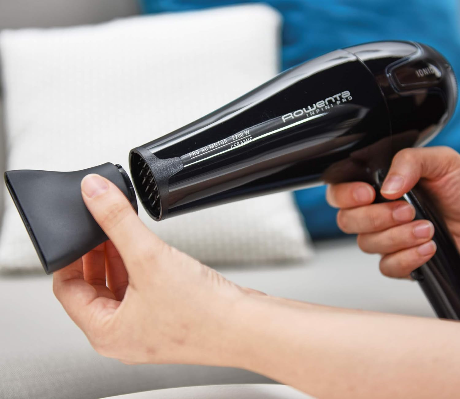 Rowenta Professional Hair Dryer 2 Concentrators 5 Speed/Temperature Combinations 2200W 