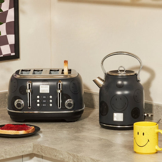 Haden x SMILEY Bundle Set of Kettle & 4 Slice Toaster ( Limitd Collection )