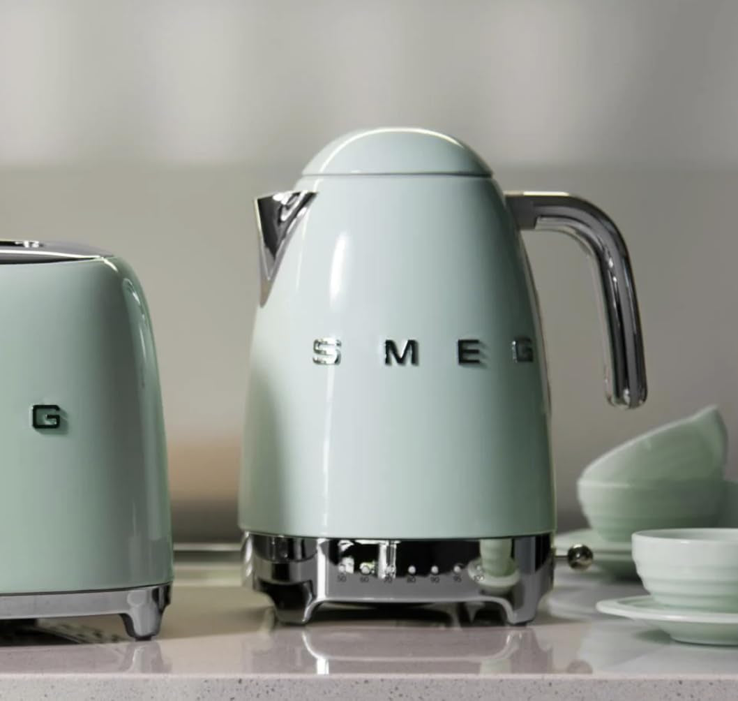 Smeg 50'S Retro 7 Cup Stainless Steel Variable Temperature Electric Kettle with 7 Temperature Settings, Led Display, Swivel Base and Keep Warm Function Pastel Green KLF04PGUS